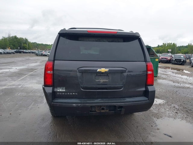 Chevrolet Suburban Lt