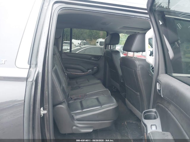 Chevrolet Suburban Lt
