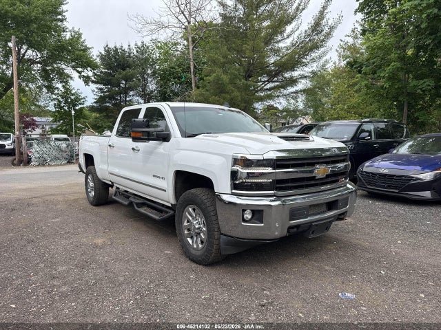 Salvage Chevrolet Silverado 2500 Image