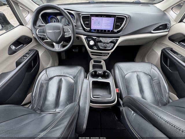 Chrysler Pacifica Touring L