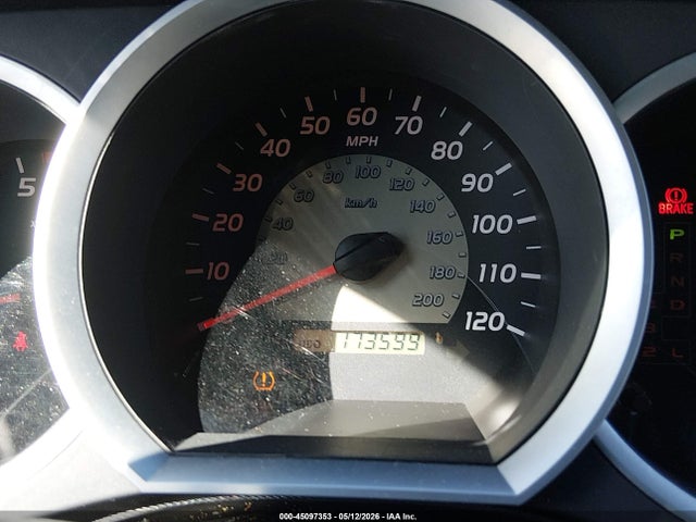 Toyota Tacoma Base V6