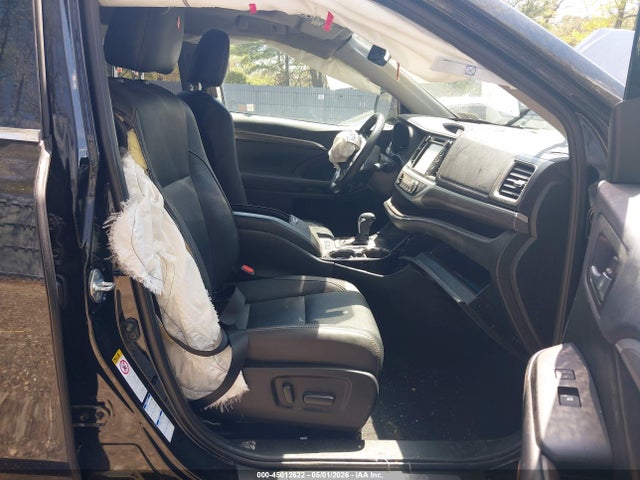 Toyota Highlander Limited Platinum