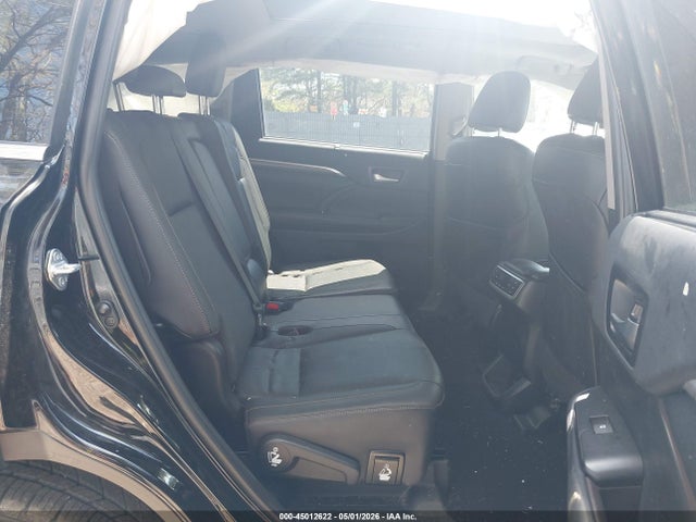 Toyota Highlander Limited Platinum