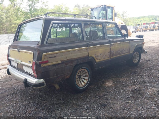 Jeep Grand Wagoneer