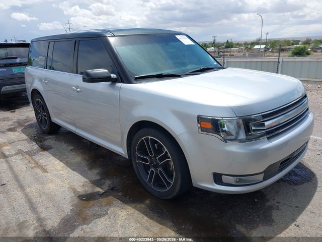 Salvage Ford Flex Image