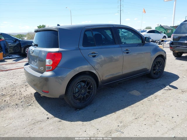 Scion xD