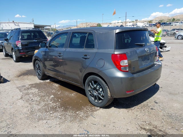 Scion xD