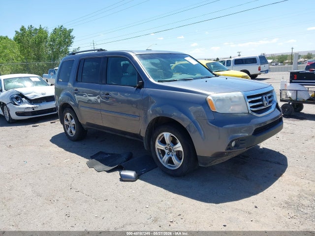 Salvage Honda Pilot Image