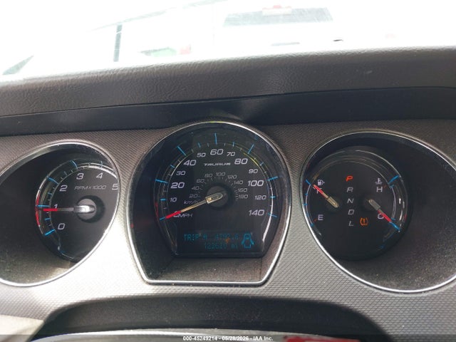 Ford Taurus Se