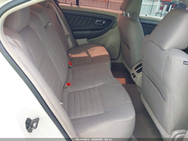 Ford Taurus Se