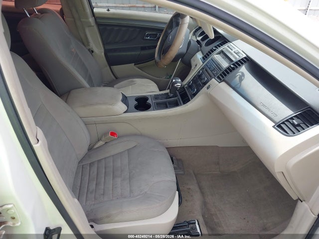 Ford Taurus Se