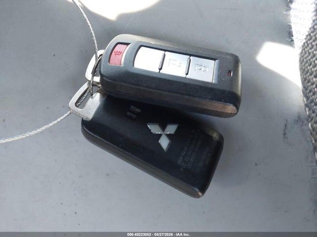 Mitsubishi Outlander Se