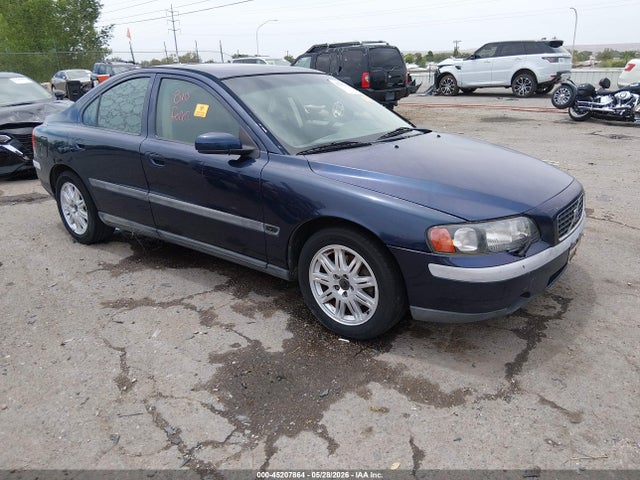 Salvage Volvo S60 Image