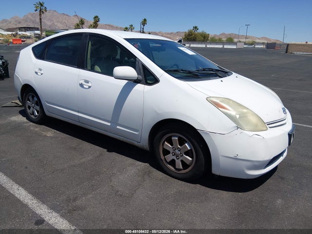 Salvage Toyota Prius Image