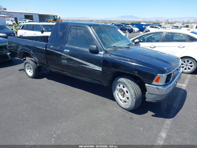 Salvage Toyota Pickup Image