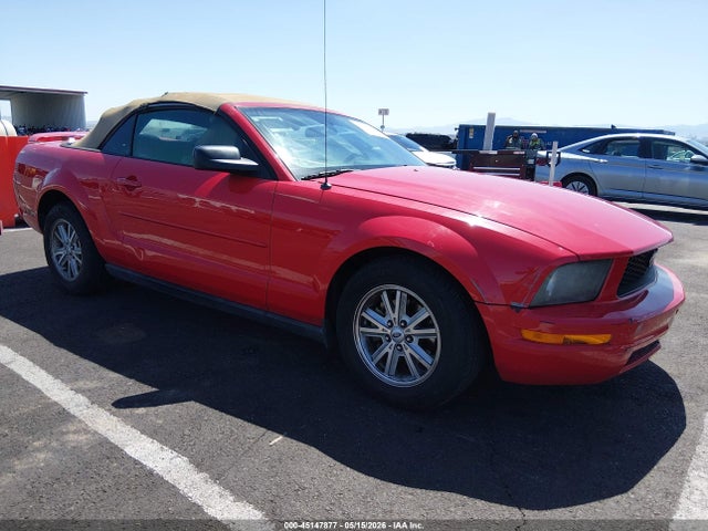 Salvage Ford Mustang Image