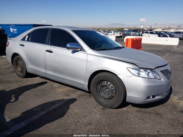Salvage Toyota Camry Image
