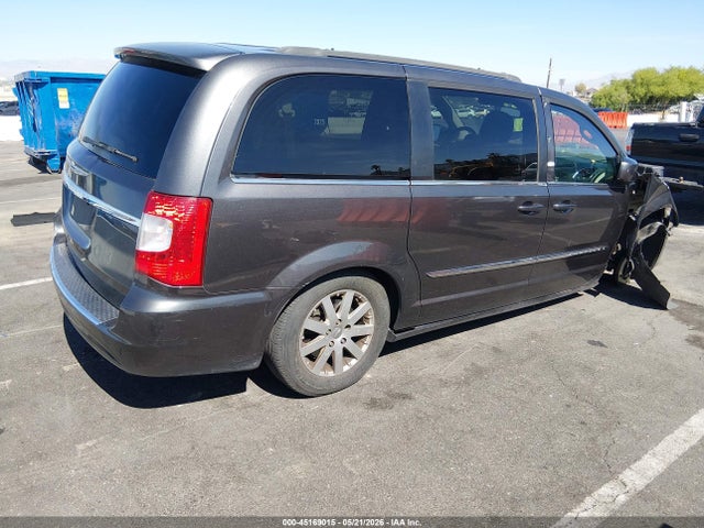 Chrysler Town & Country Touring