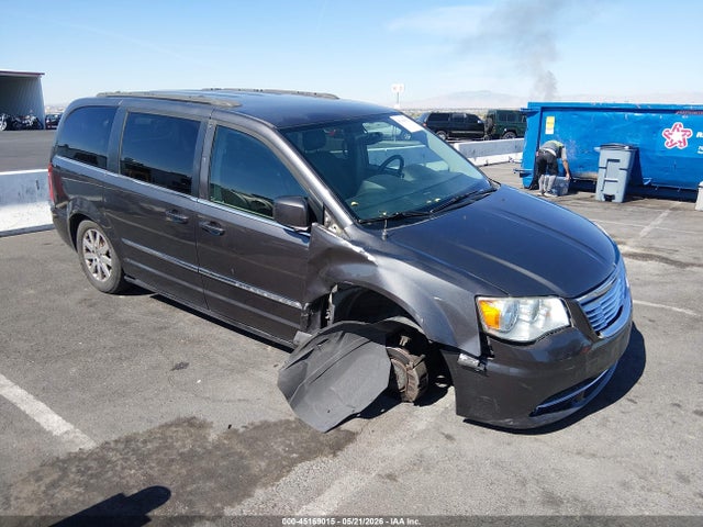 Salvage Chrysler Town & Country Image