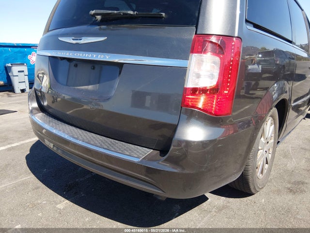 Chrysler Town & Country Touring