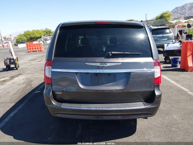 Chrysler Town & Country Touring