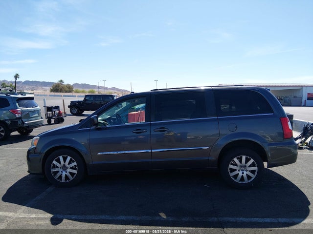 Chrysler Town & Country Touring