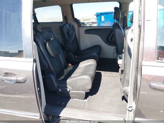 Chrysler Town & Country Touring