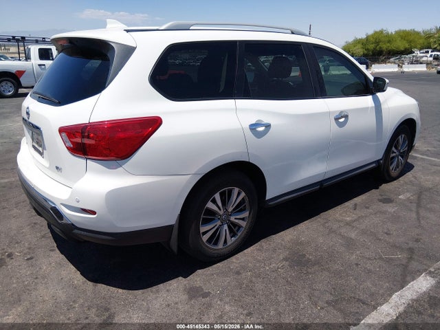 Nissan Pathfinder Sv