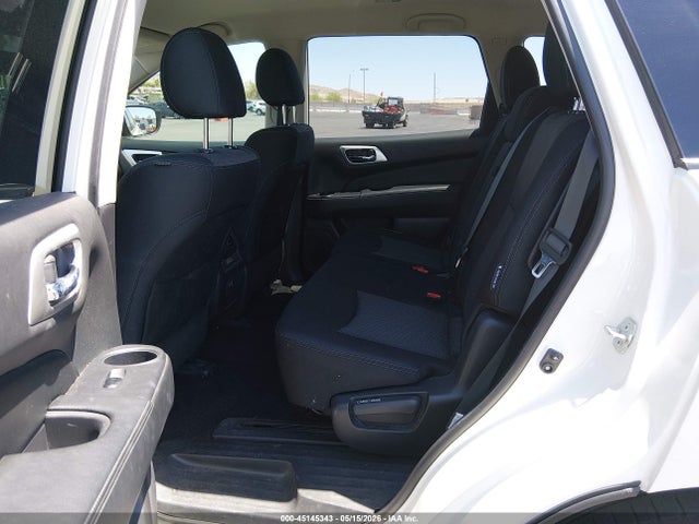 Nissan Pathfinder Sv
