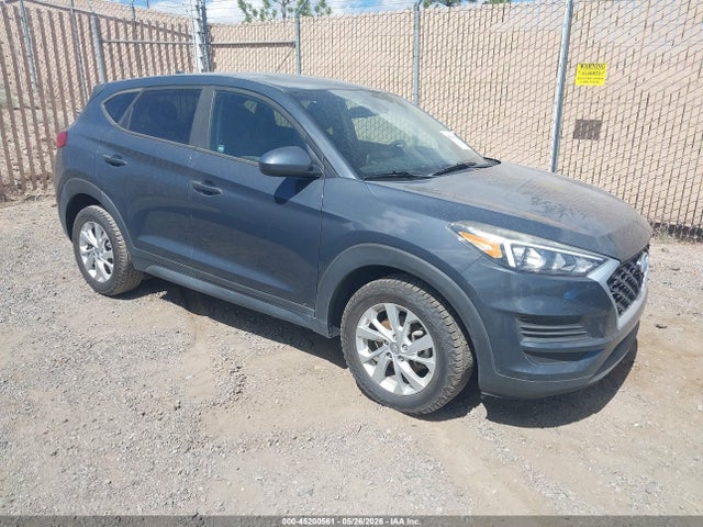 Salvage Hyundai TUCSON Image