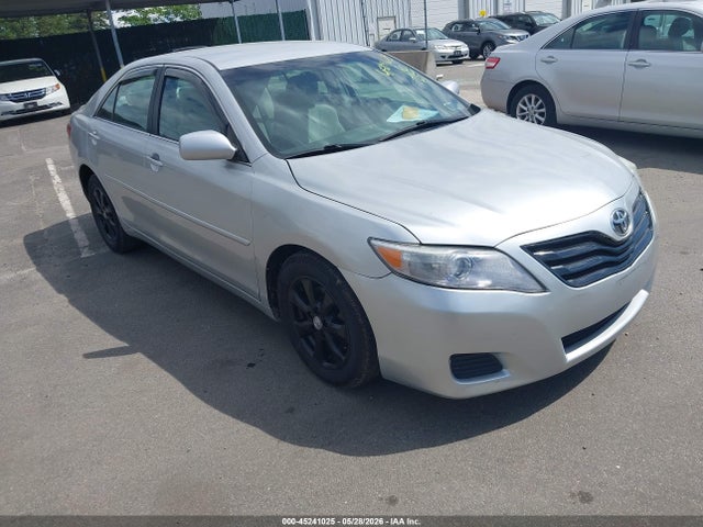 Salvage Toyota Camry Image