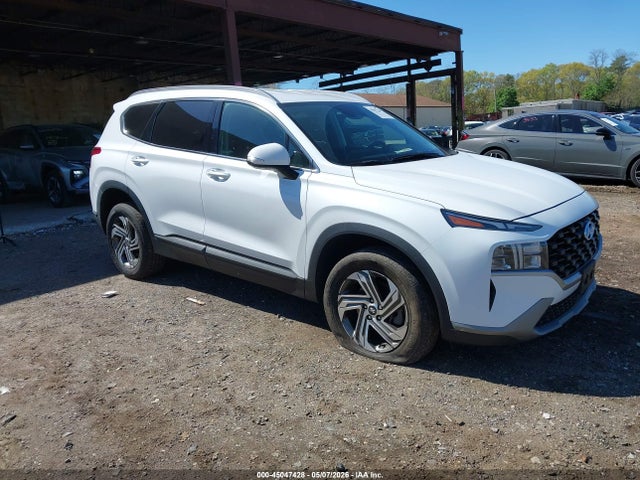 Salvage Hyundai SANTA FE Image