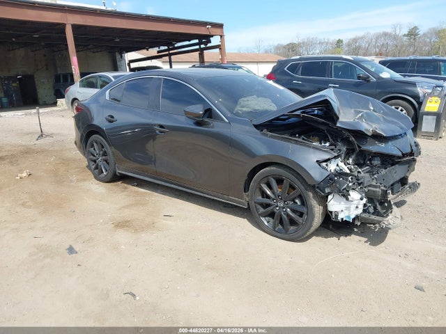 Salvage Mazda Mazda3 Image