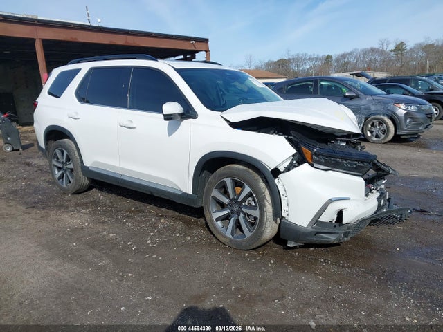 Salvage Honda Pilot Image