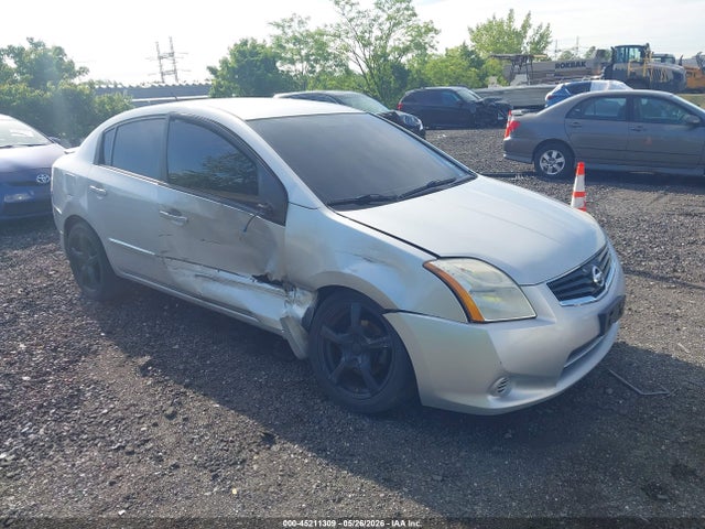 Salvage Nissan Sentra Image