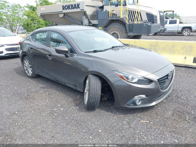 Salvage Mazda Mazda3 Image