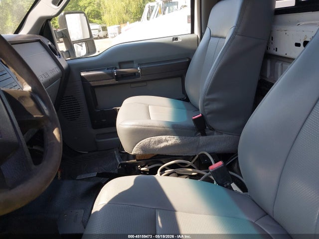 Ford F-550 Xl
