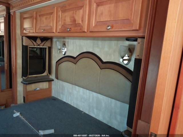 Freightliner Chassis X Line Motor Home