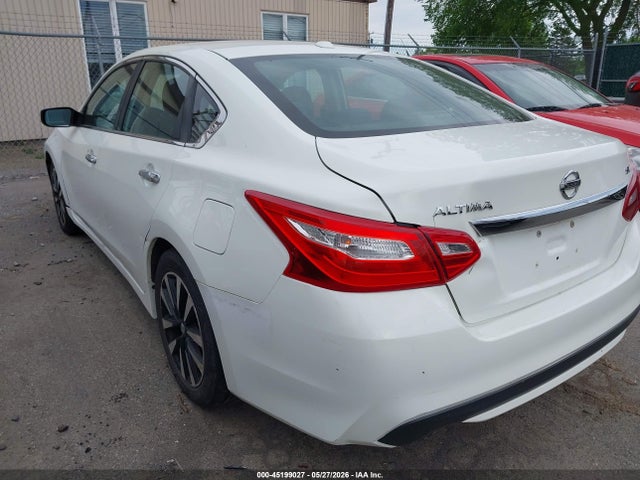 Nissan Altima 2.5 Sv