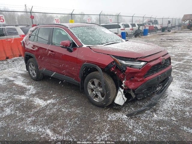 Salvage Toyota RAV4 Image