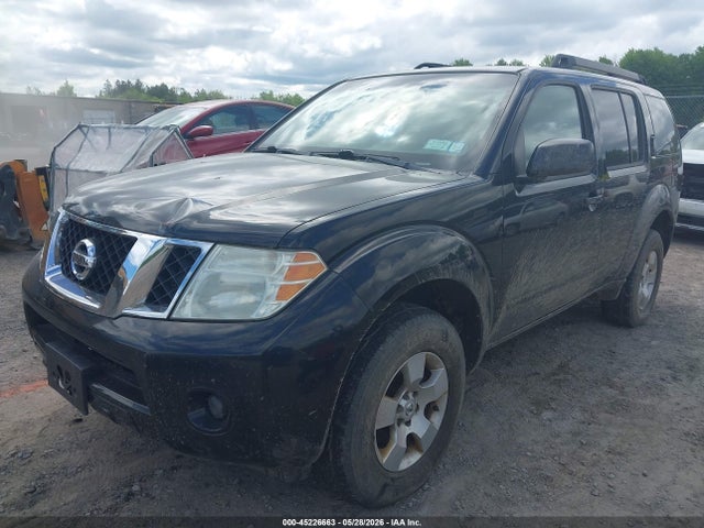 Nissan Pathfinder S