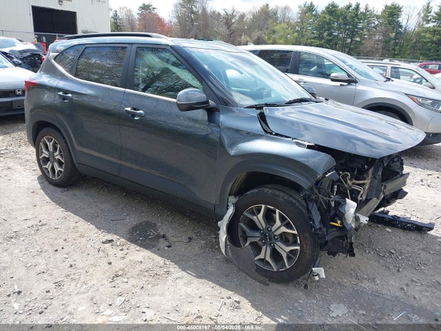 Salvage Kia Seltos Image