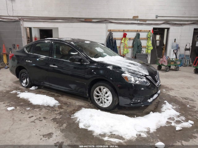 Salvage Nissan Sentra Image