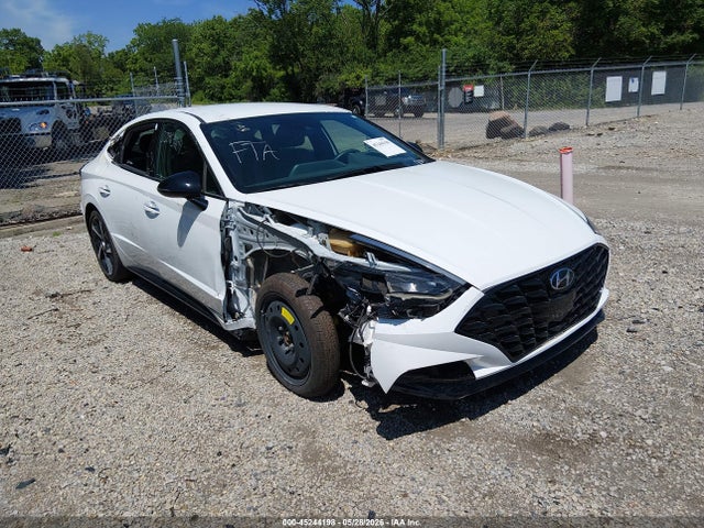 Salvage Hyundai SONATA Image