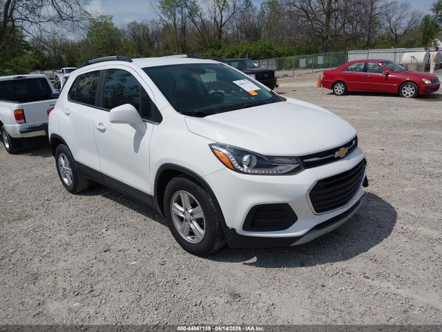 Salvage Chevrolet Trax Image