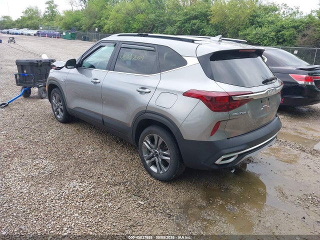 Kia Seltos S
