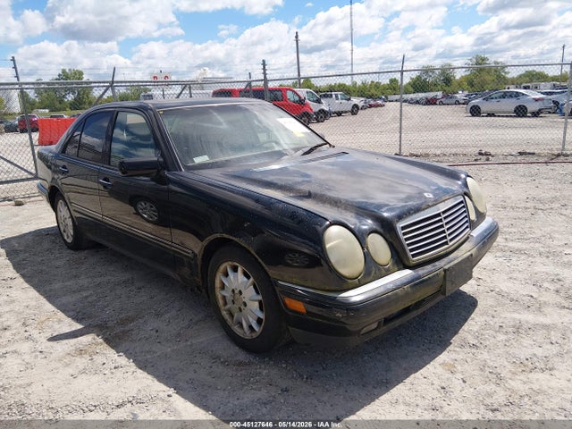 Salvage Mercedes-Benz E-Class Image