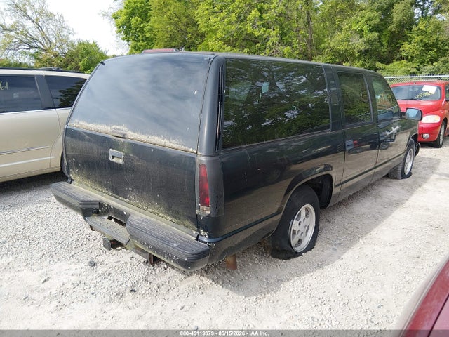Chevrolet Suburban C1500
