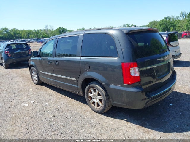 Chrysler Town & Country Touring