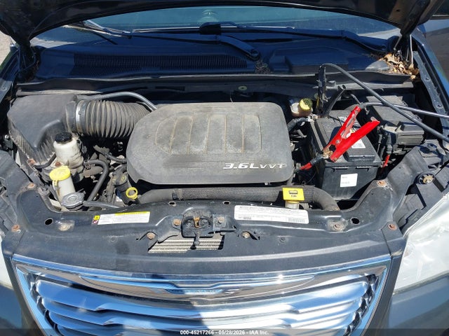 Chrysler Town & Country Touring